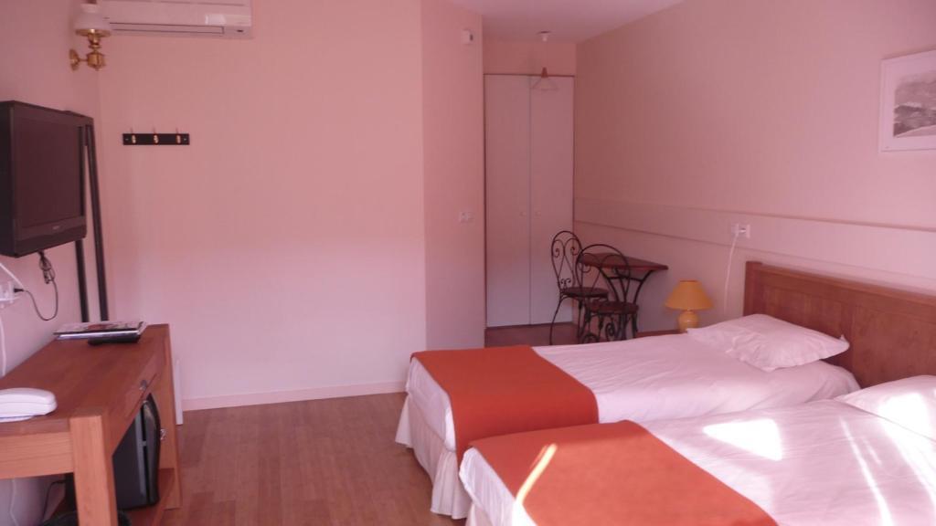 Hotel Golf Et Montagne Talloires Luaran gambar