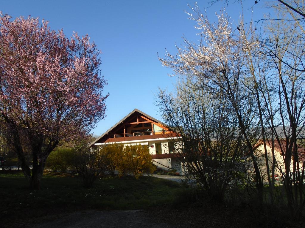 Hotel Golf Et Montagne Talloires Luaran gambar